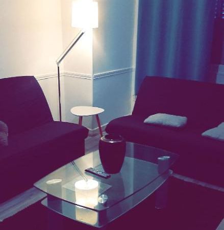 Appartement 48M2 Pour 6 Personnes Au Centre Ville Historique Avec Parking Gratuit Et Une Borne De Recharge Pour Voiture A 10 Metres Αβαλόν Εξωτερικό φωτογραφία